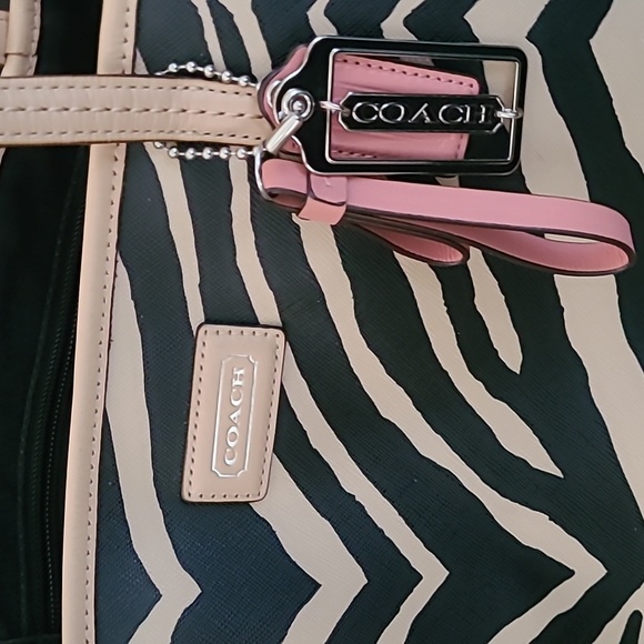 COACH ZEBRA PRINT TOTE BAG - Picture 4 of 7